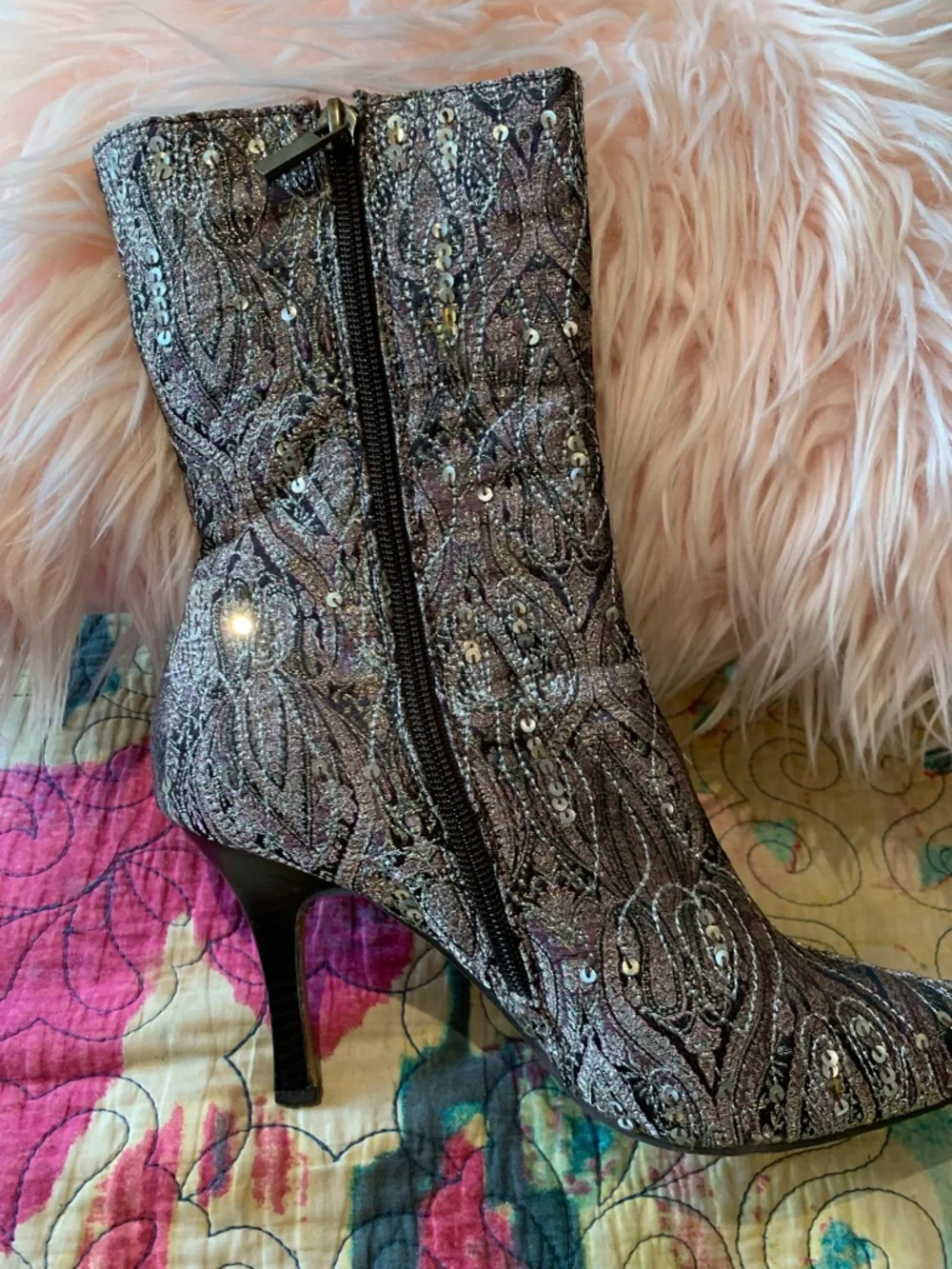 🔥SALE🔥MICHELLE🩷PAISLEY METALLIC BAROQUE-STYLE BOOTIES! - Picture 2 of 8